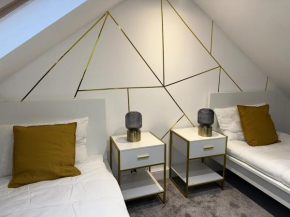 Cozy 2 Bed Home in Ilford- Contractors & Groups Welcome